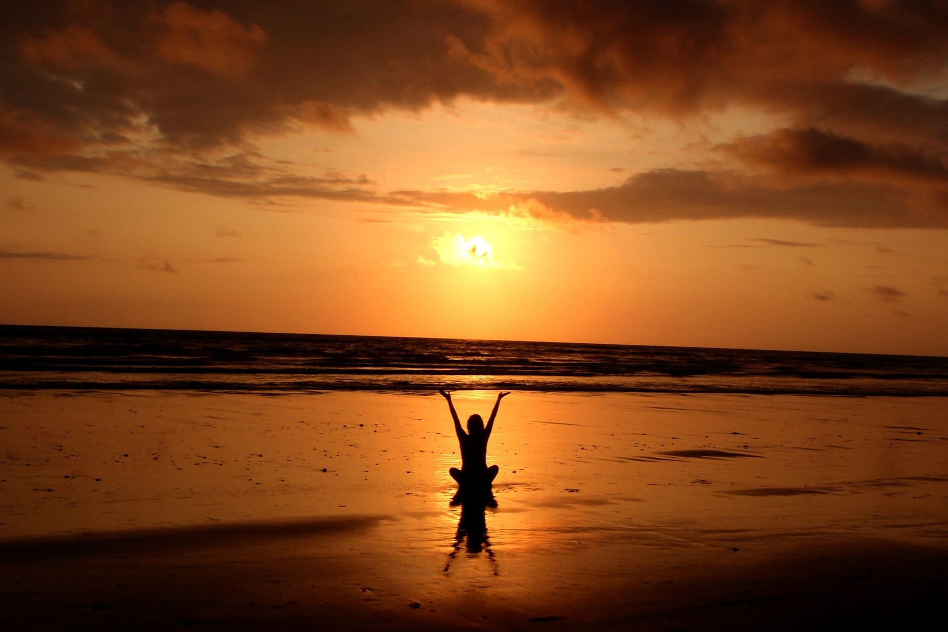 Yoga im Sonnenuntergang